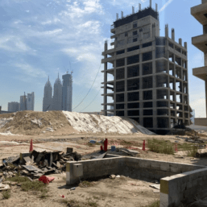 Building demolition work in Dubai by Al Areesh